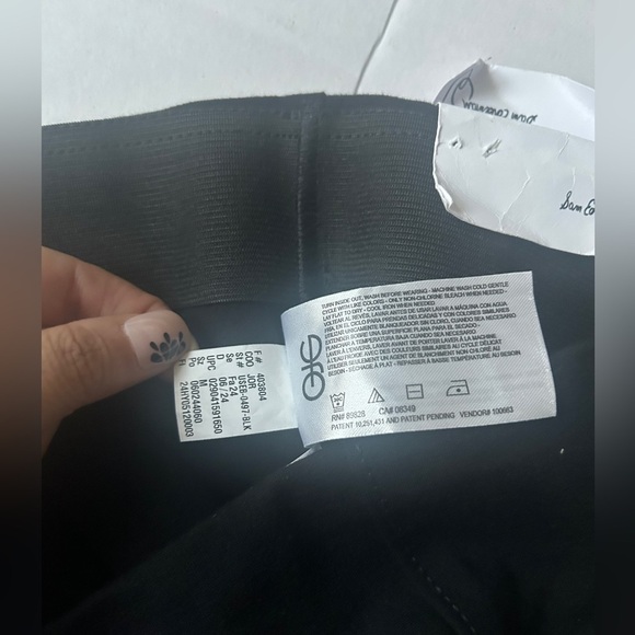 NWT SAM EDELMAN Women’s Joey Pants Pull on Flare Black Size Medium - Picture 6 of 10